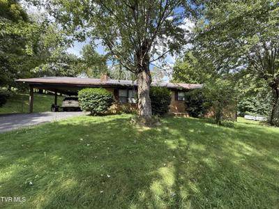 812 Fairview Road
