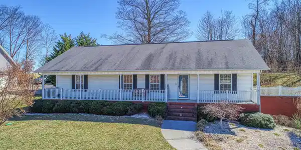 4536 Westover Place