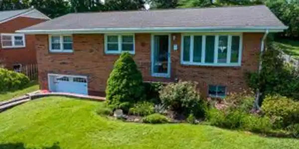 320 Greenway Drive