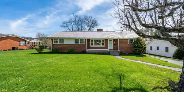 248 Sunset Drive