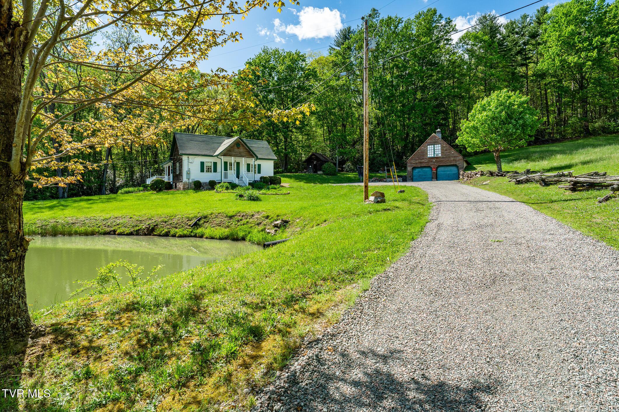Image 4: 3000 Slabtown Road (46 of 129)
