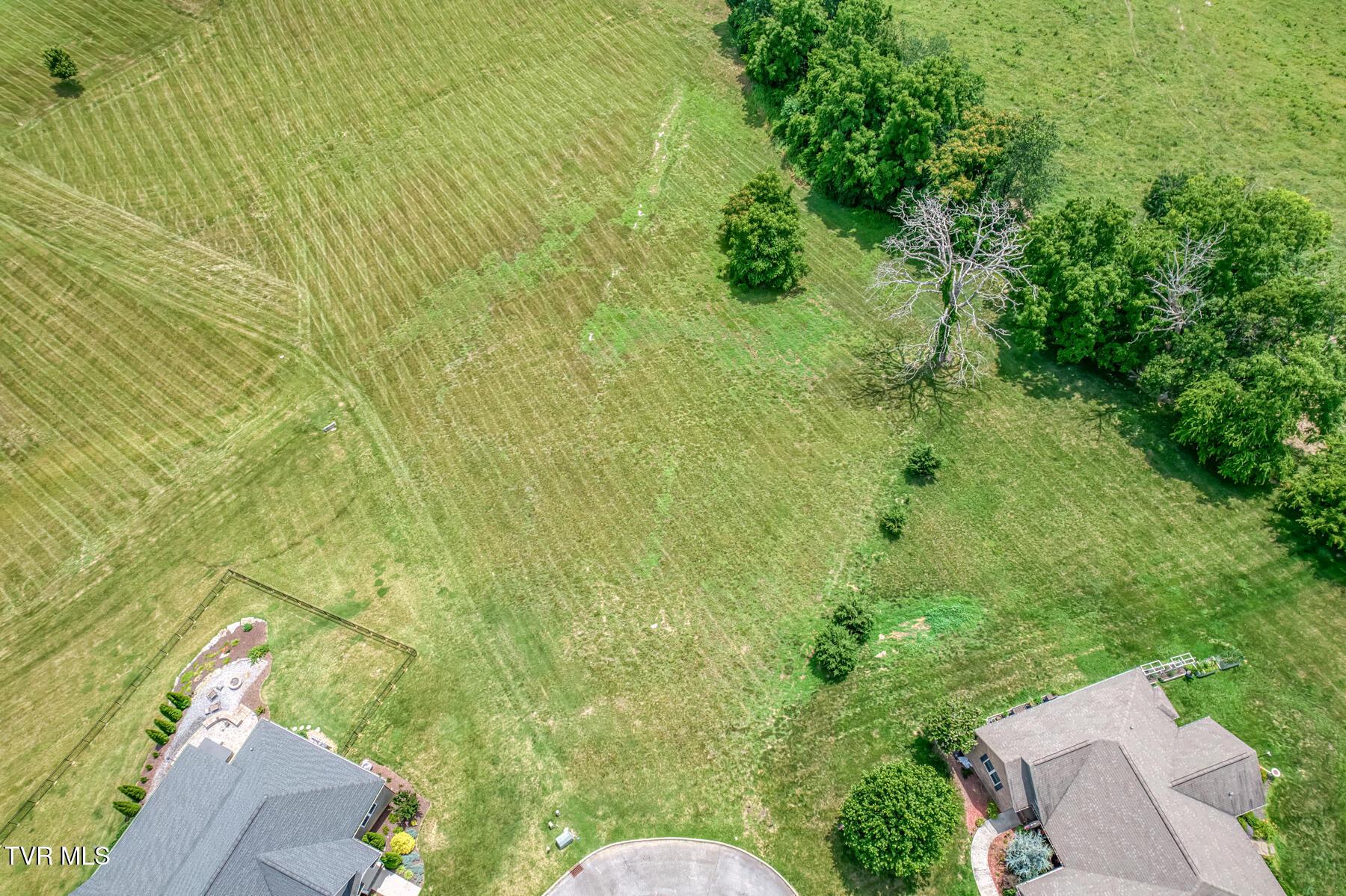 Image 3: 1300 Little Shadden Way-2