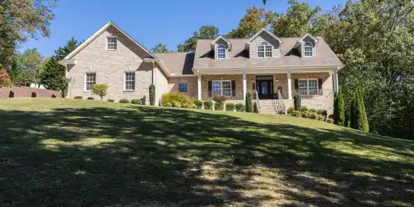 222 Carrie Circle