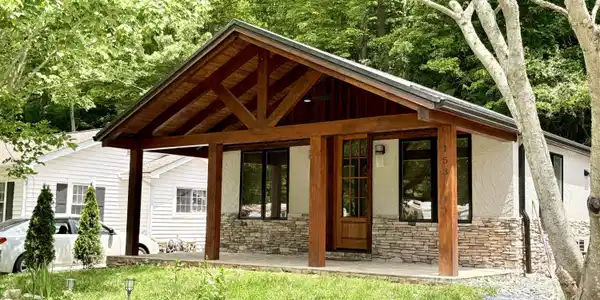 153 Hampton Creek Road