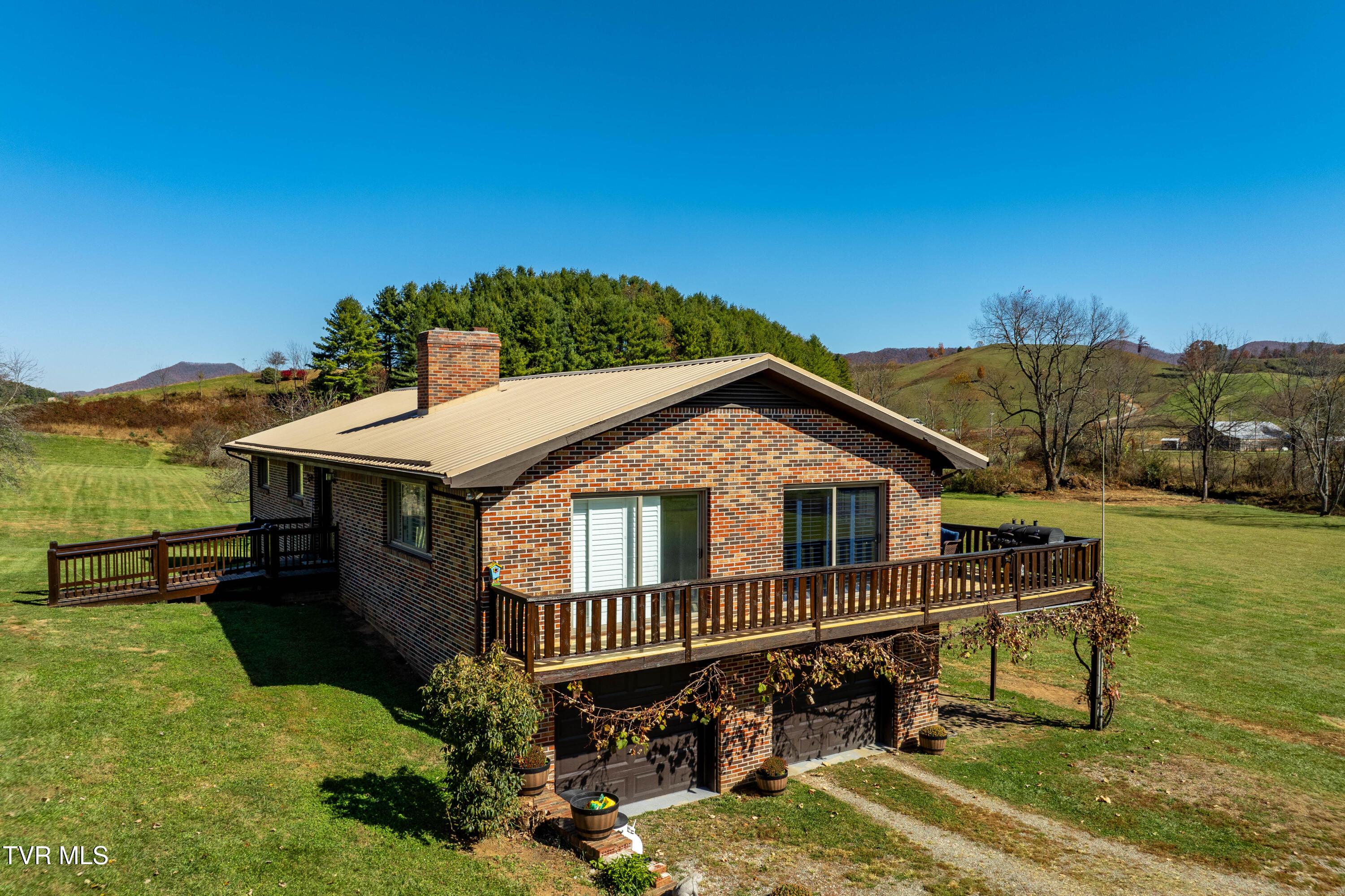 Image 2: 274 Rambo Rd (21 of 124)