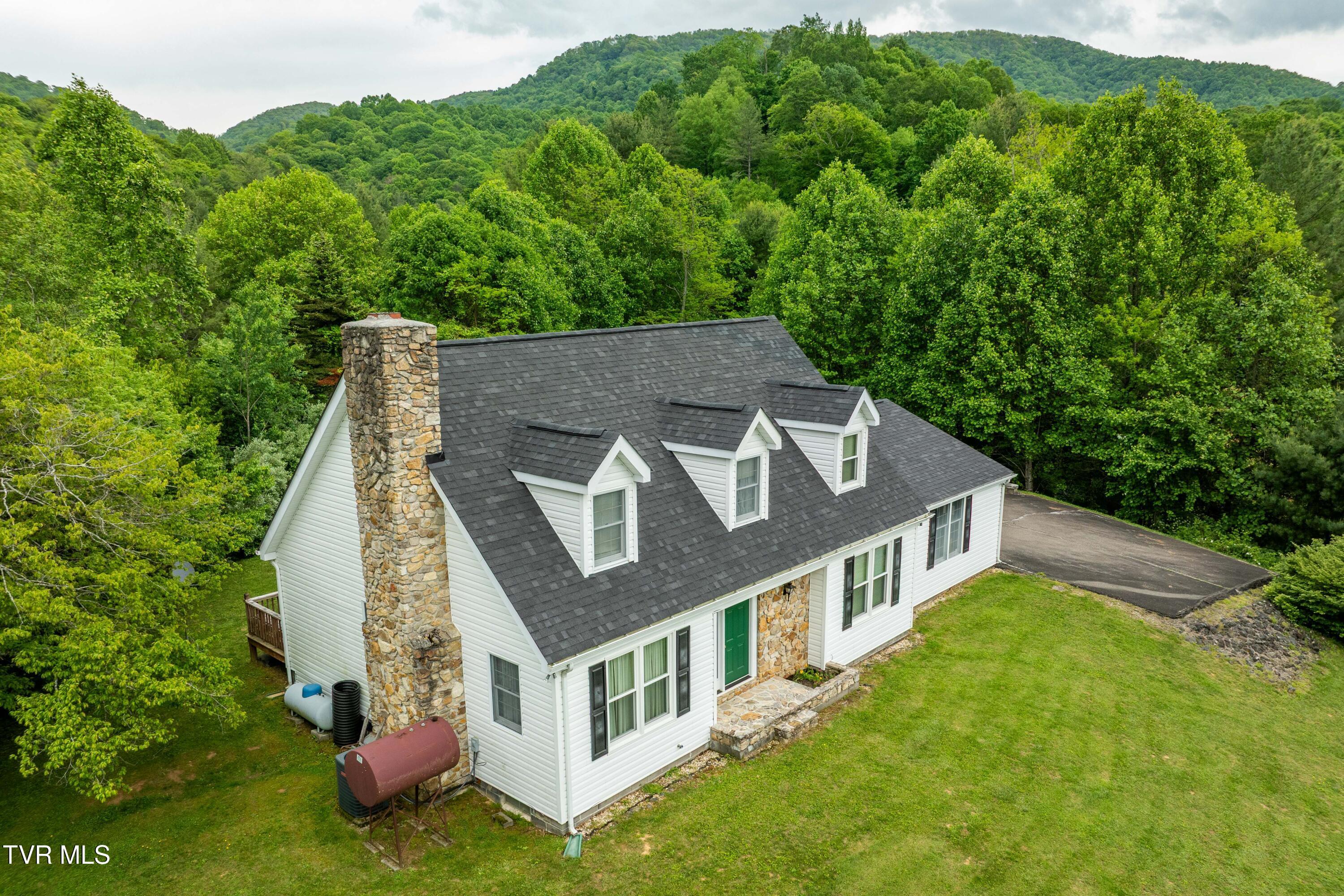 Image 2: 1546 Stage Rd (22 of 74)