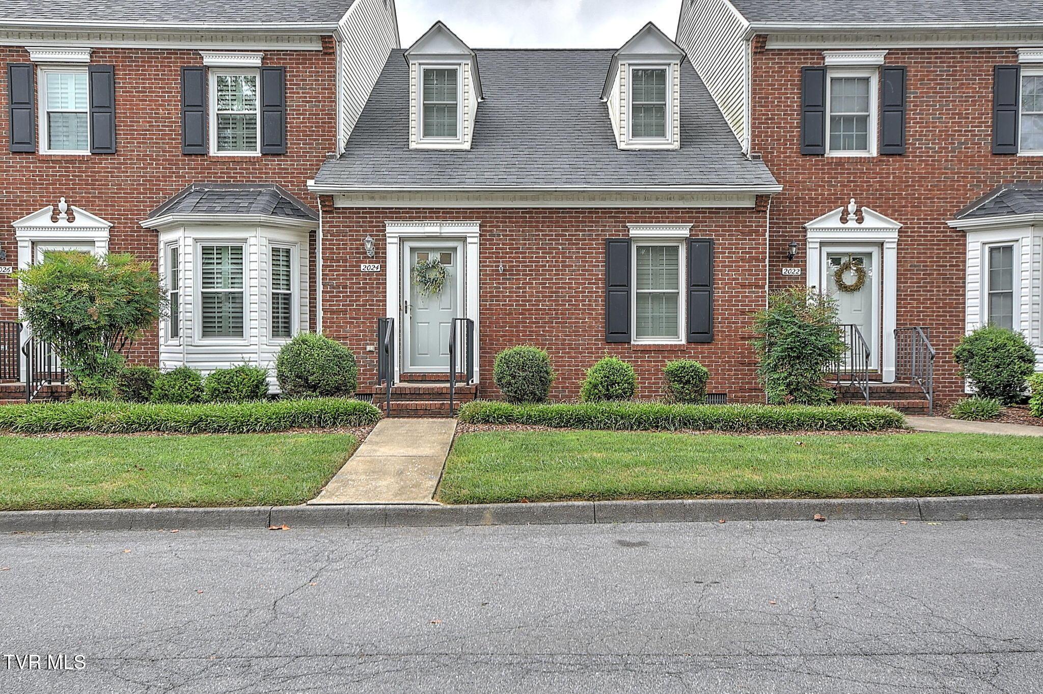 Image 2: 2-web-or-mls-2024 W Manor AH-3