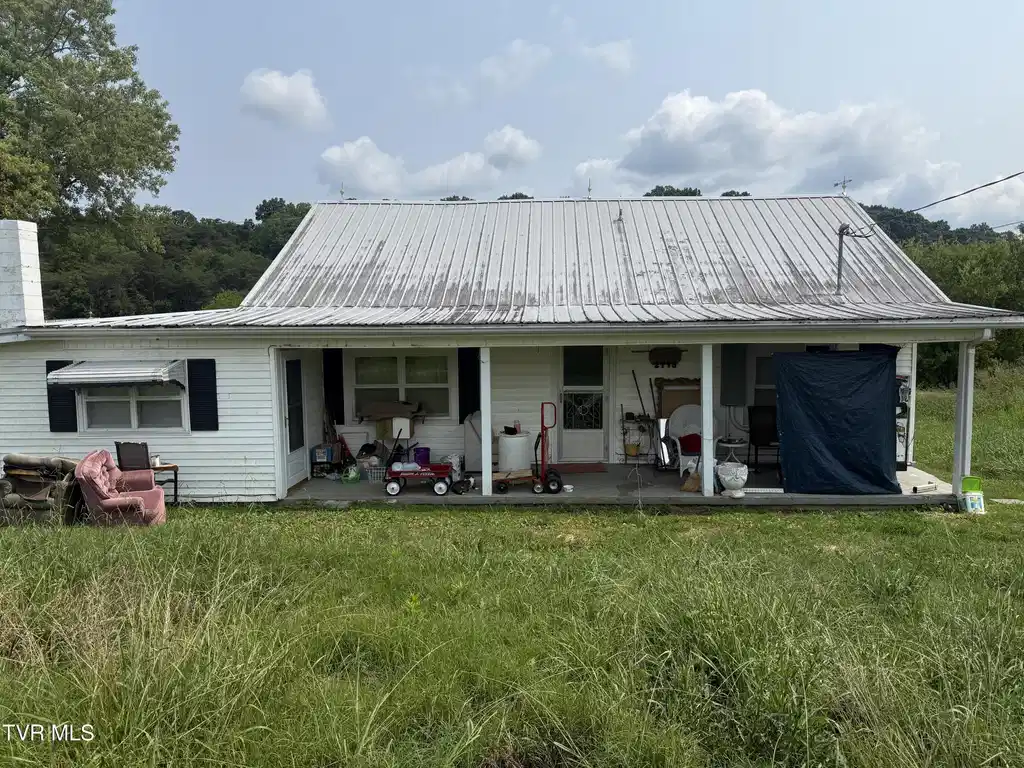 Image 1: 2795 Fillers Mill Front