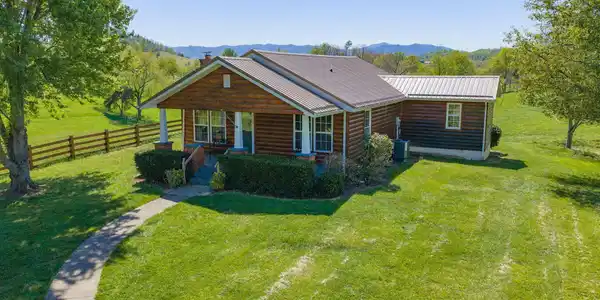1458 Dry Hill Road