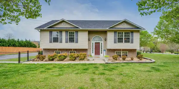 2 Pinehurst Court