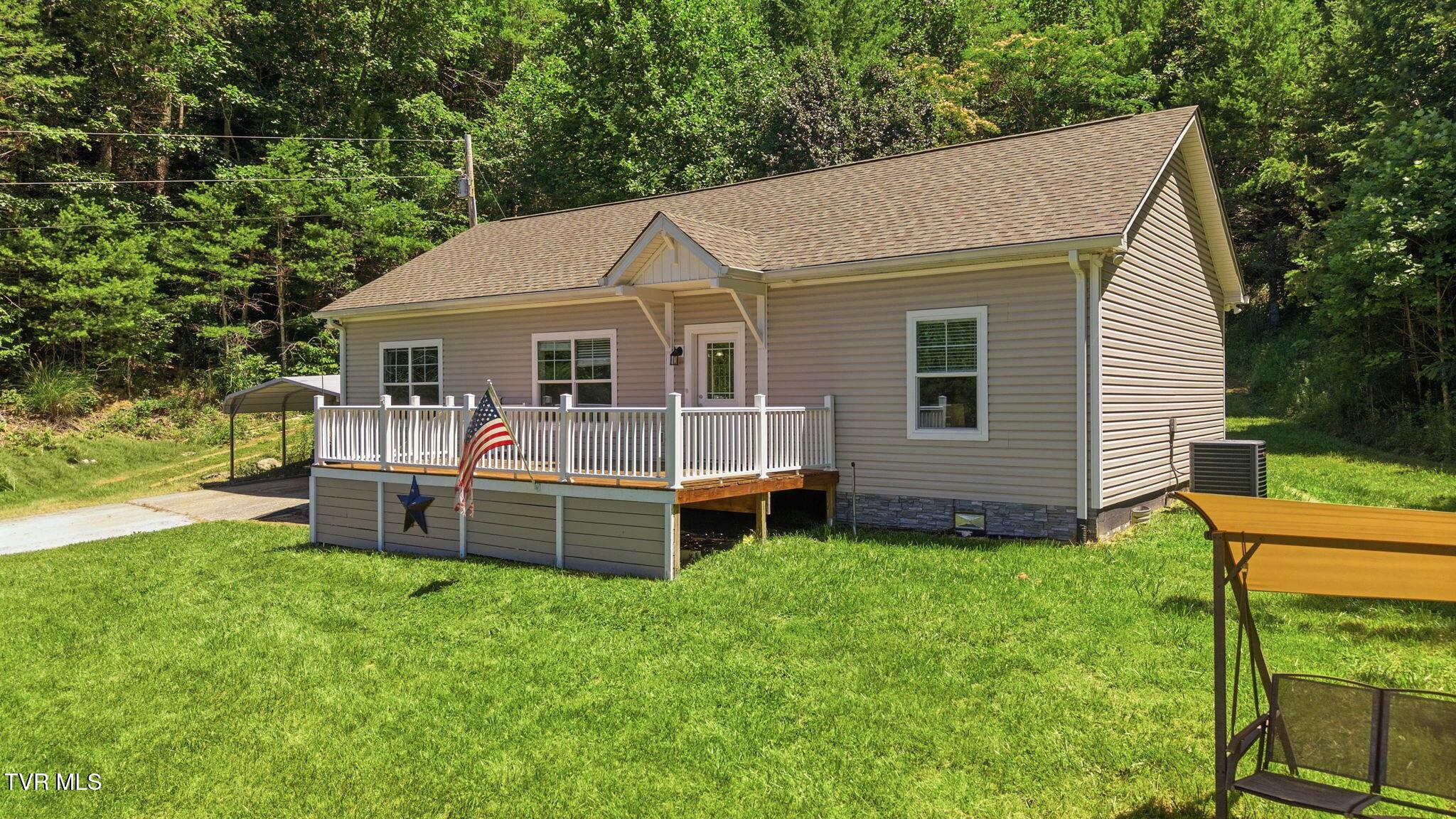 Image 3: 12-web-or-mls-513 Raven Cliff Rd-2