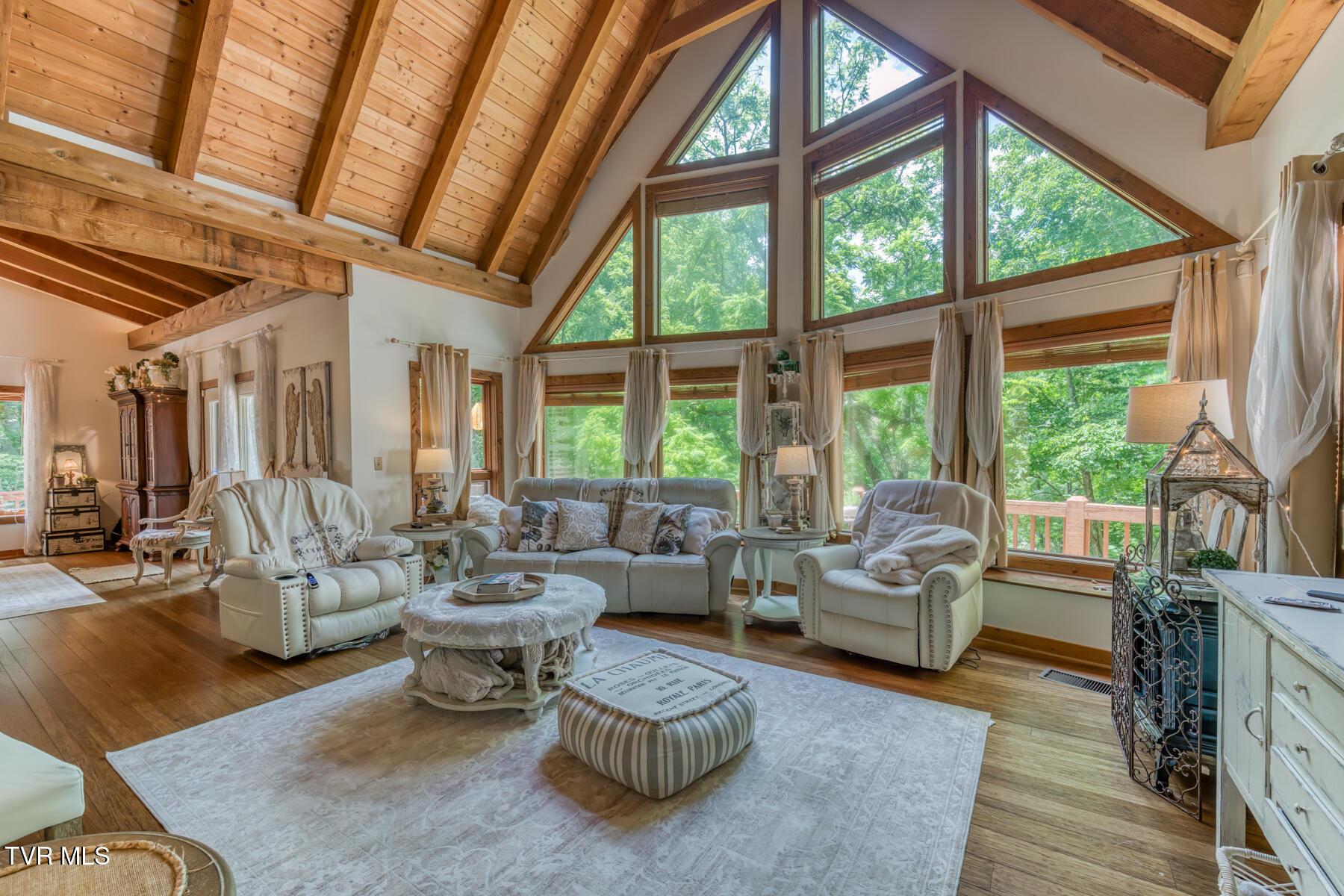 Image 2: 134 Old Church Loop Rd-21