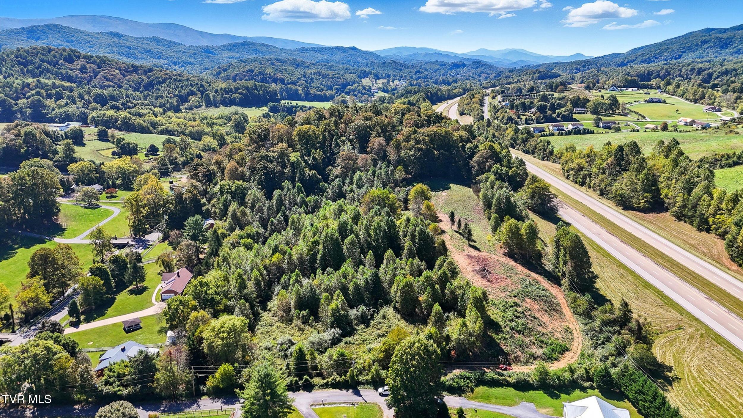 Image 4: 7_dji_20251001124144_0611_d