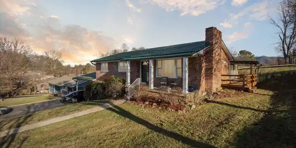 1921 Glen Echo Road