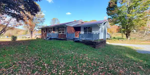 1267 Highway 143