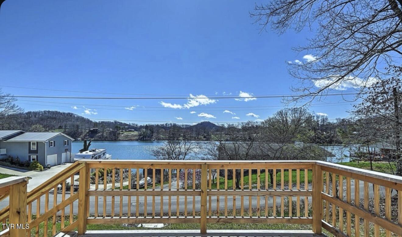 Image 4: deck views
