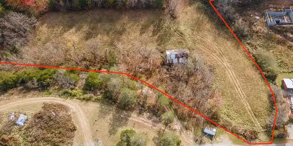 Image 3: 2355-Sinking-Creek-D-Neas-Aerial-766a
