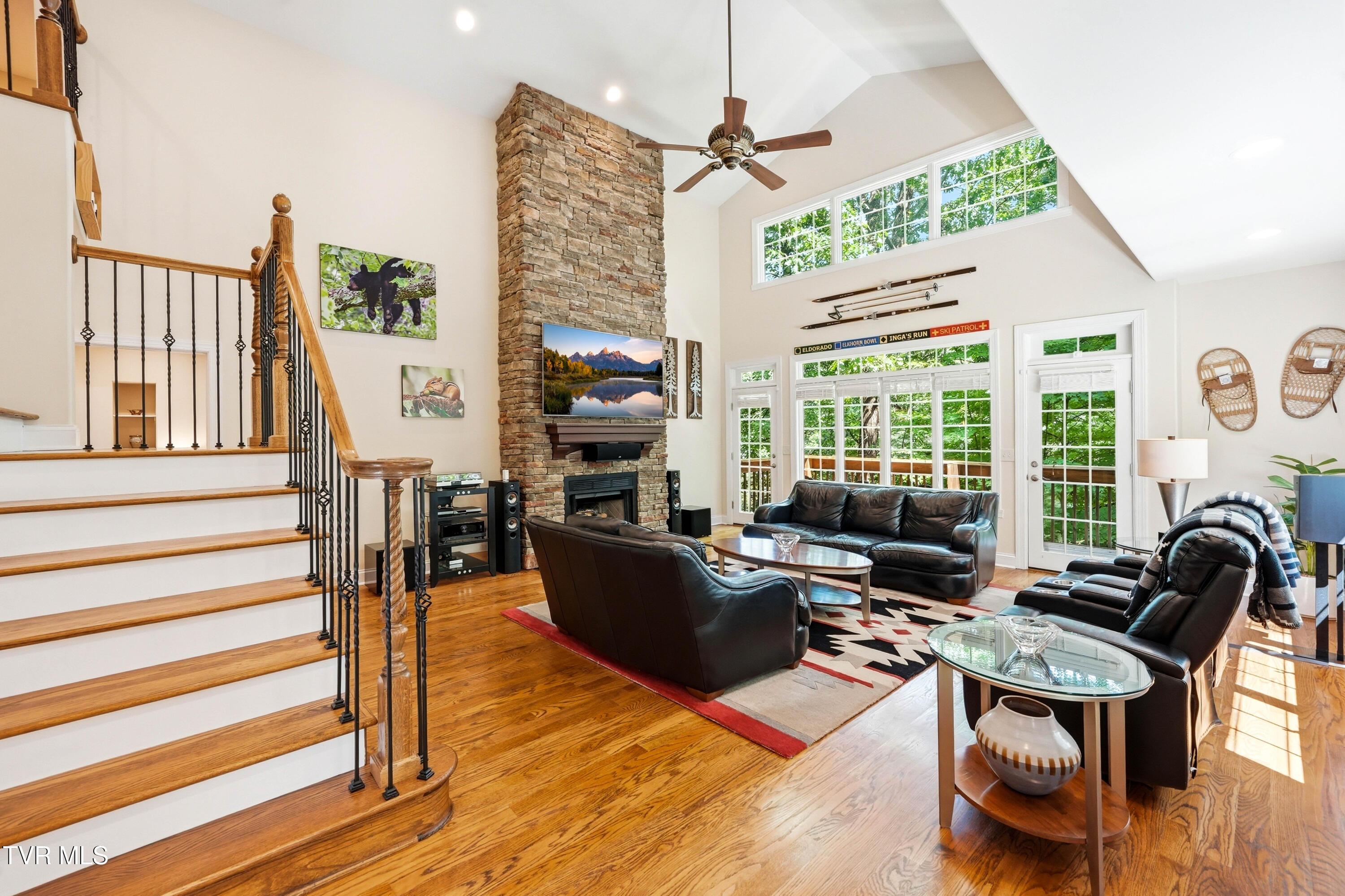 Image 4: 4-print-412 Shade Tree Way-3