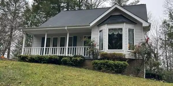 154 Cherokee Circle