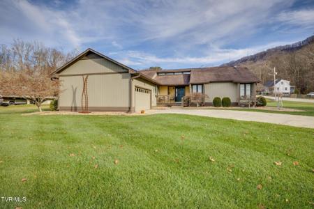 2229 Kings Bay Drive