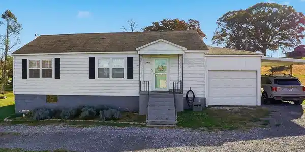 1004 Bales Road
