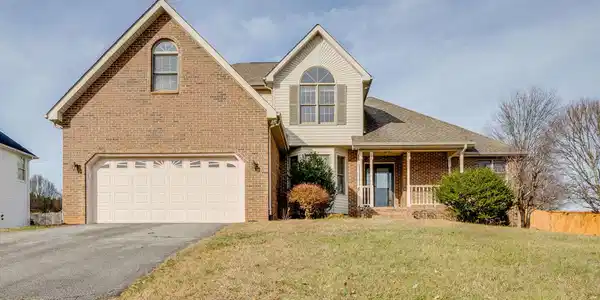 106 Meadow Court