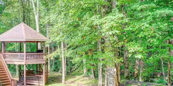 206 Toms Creek Circle Circle