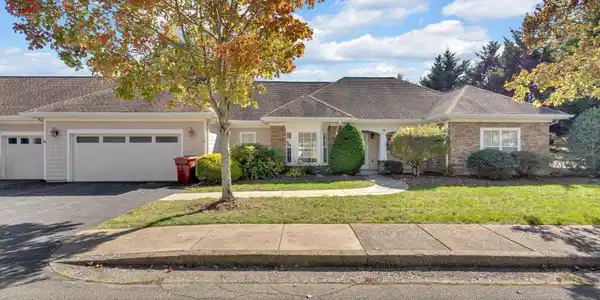 211 University Parkway