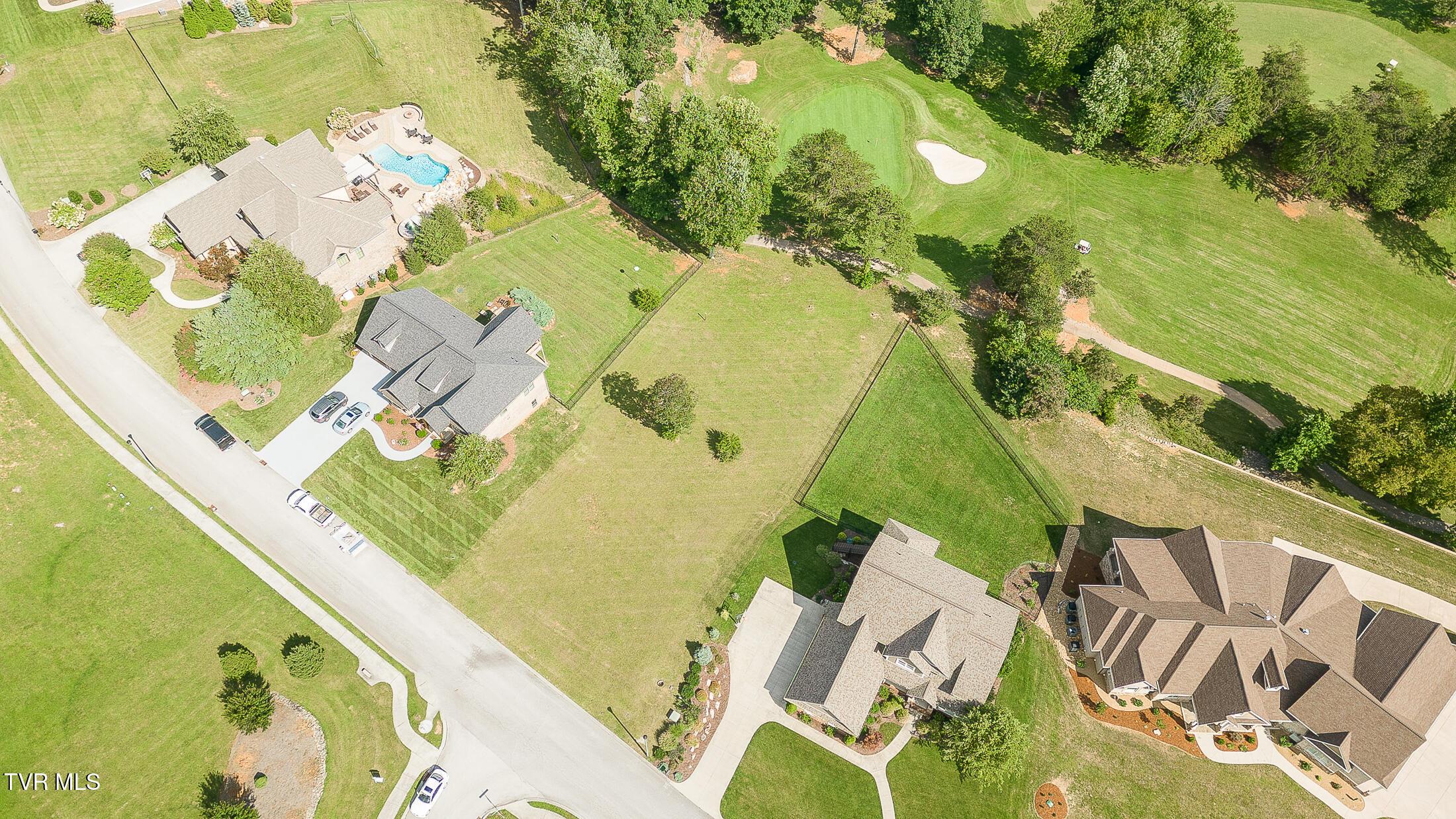 Image 4: aerial