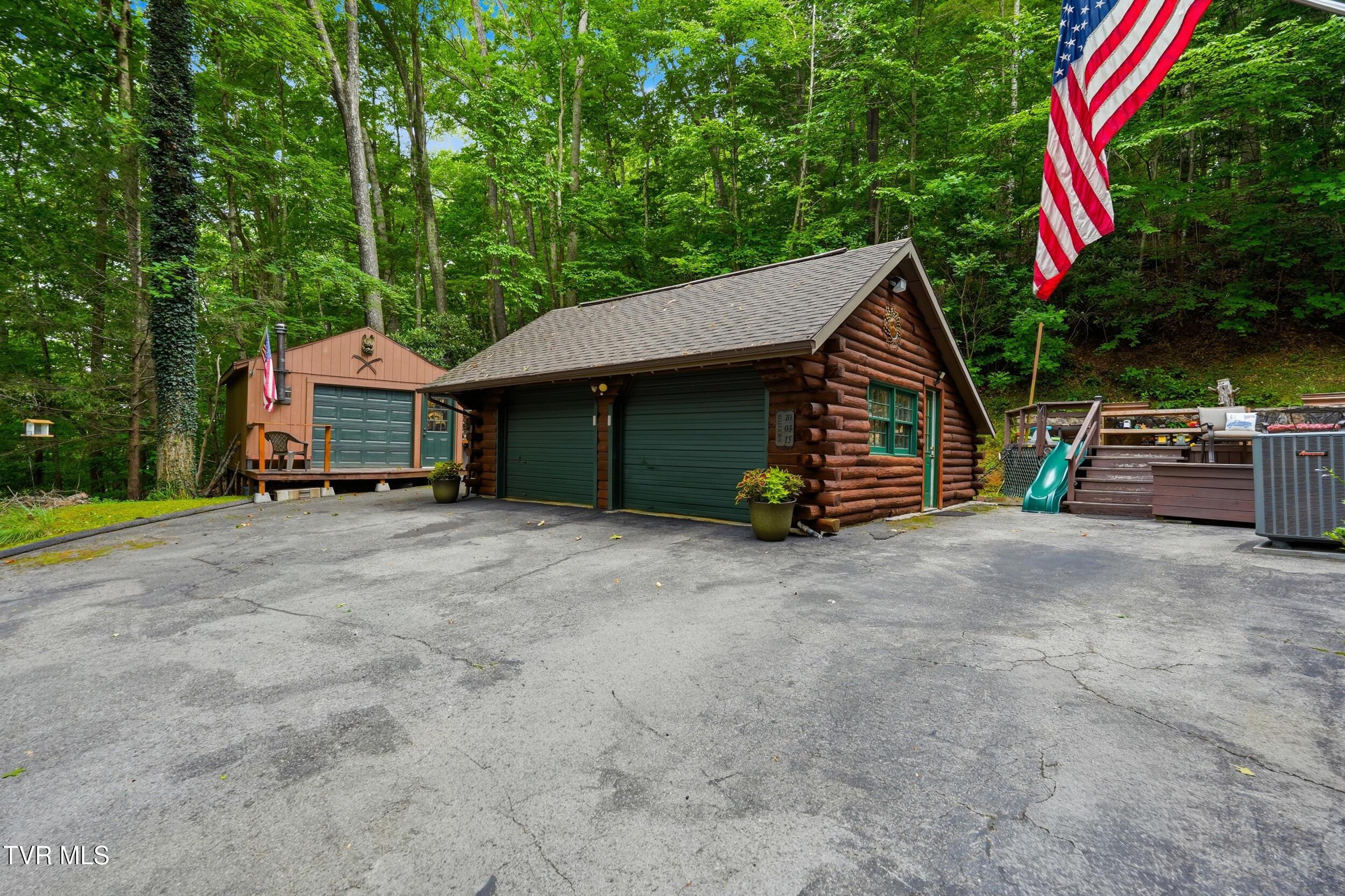 Image 4: 38_5400 wedgewood dr-43