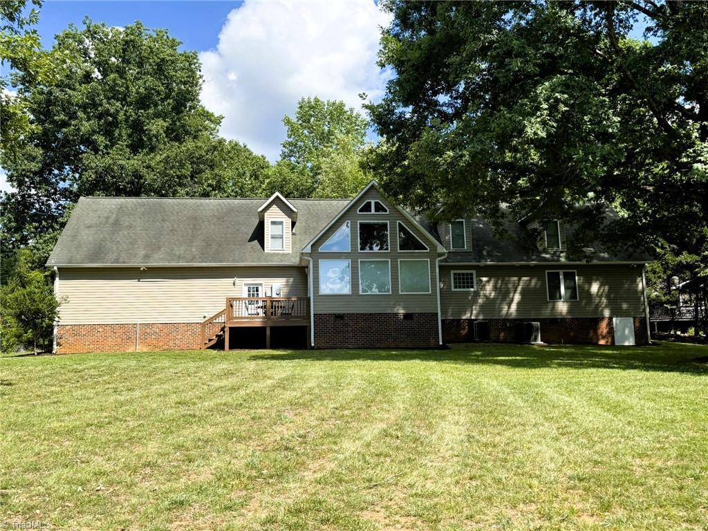 Image 2: Back of the home, facing Lake Tillery