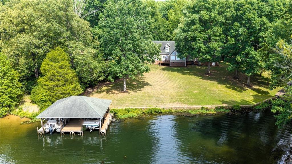 Image 3: Double Boat Life and Dock