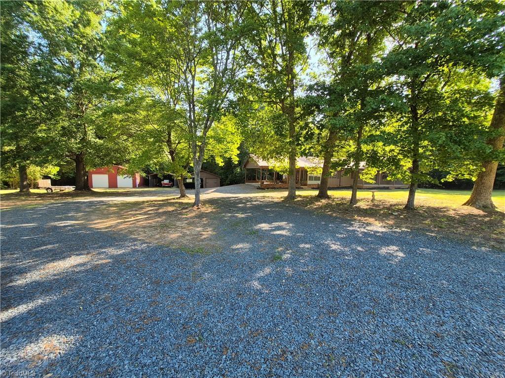 Image 3: Circular Gravel Driveway