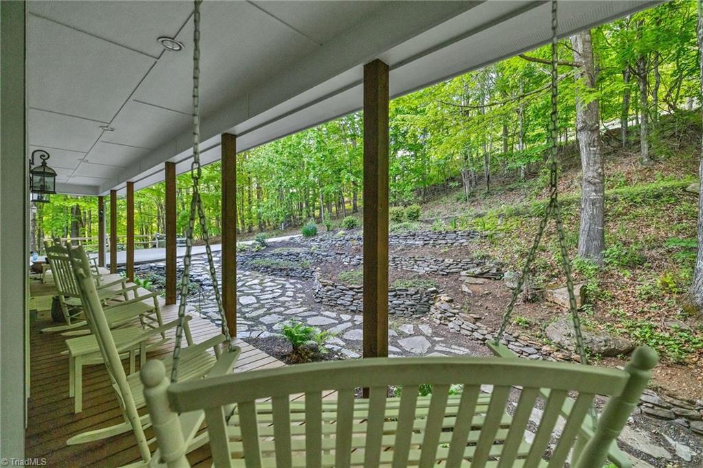 Image 4: Front garden gathering area