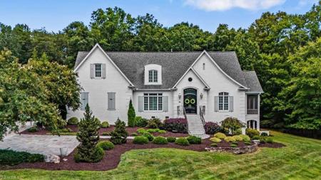 2550 Mountain Lake Road