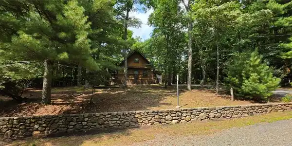 139 Little Creek Lane