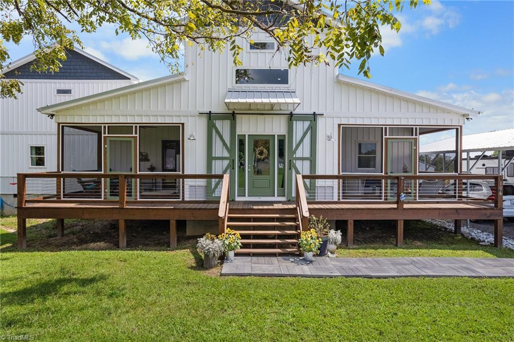 Image 4: Front of home