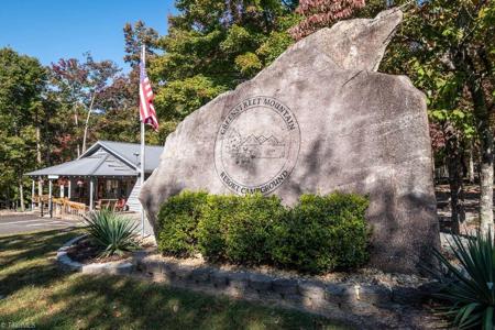 600 Dogwood Circle