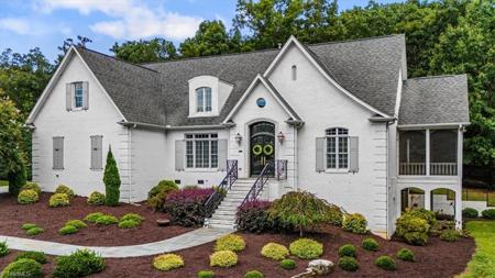 2550 Mountain Lake Road