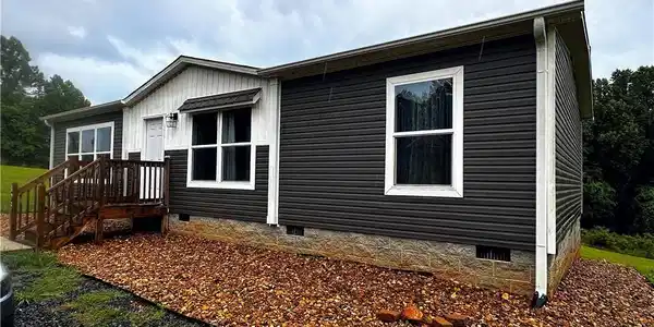 106 Ring Creek Road