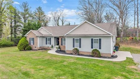 2228 Sparta Road