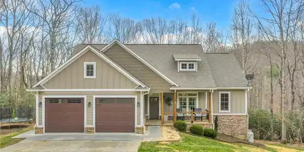 362 Fairway Oaks Drive