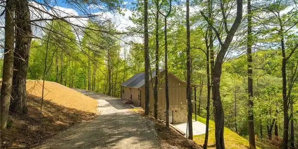 114 Woodpecker Road