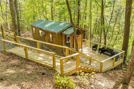 157 Wolf Trail