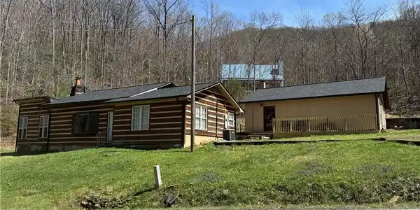 2292 Old Highway 16