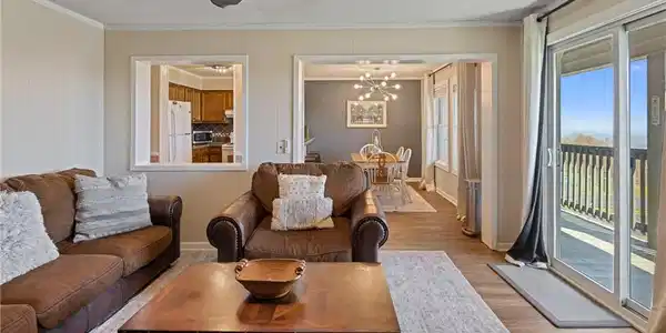 301 Pinnacle Inn Road