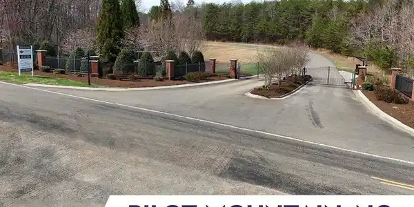 Image 3: Entrance to Ingleside