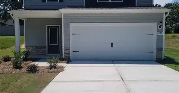 1072 Russell Drive