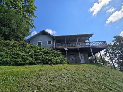 979 Wagon Road