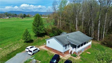 184 Silver Pine Trail